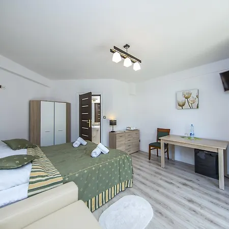 Bed & Breakfast Pogodna 3*